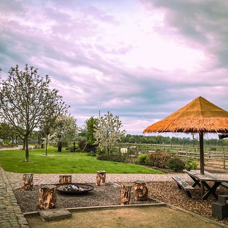 De Worfthoeve Bed & Breakfast Гел Екстериор снимка